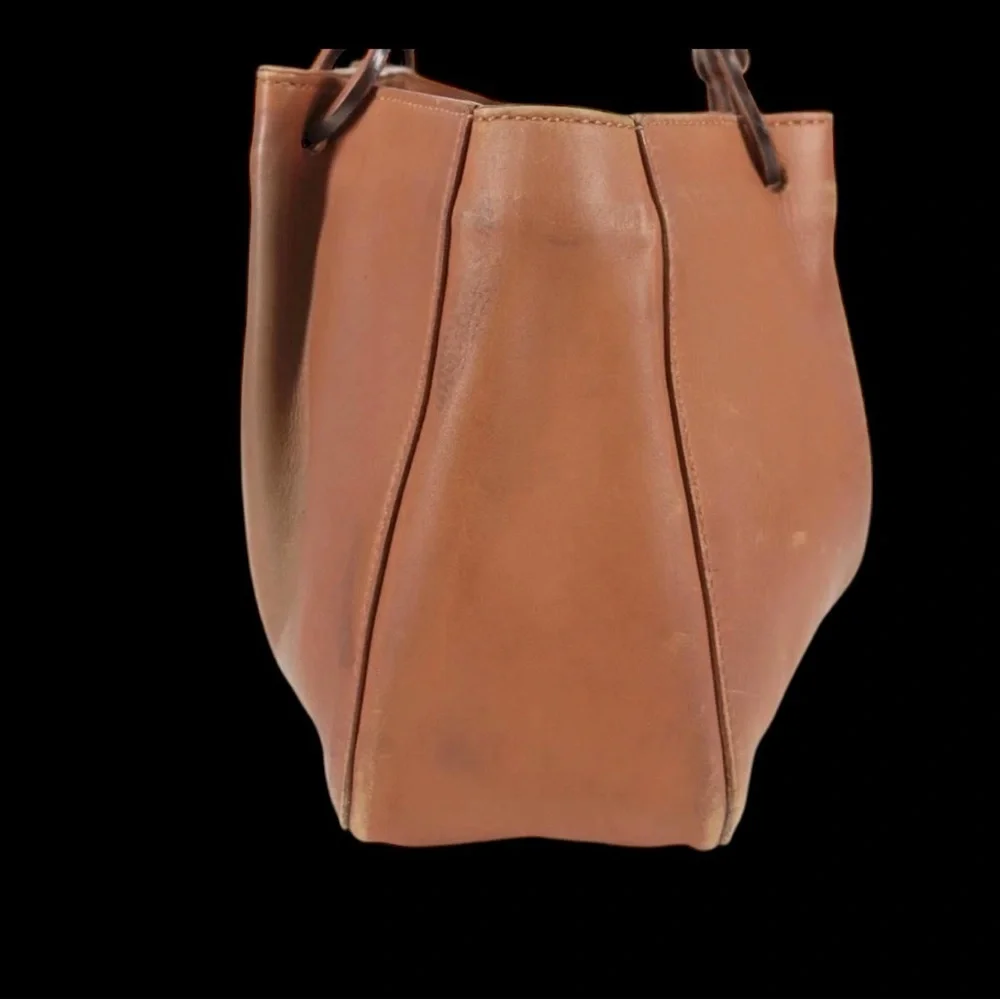 AUTHENTIC GUCCI VINTAGE CARMEL/TAN TOTE BAG W/POUCH-ADDED CHAINS-MADE IN ITALY - Picture 6 of 14